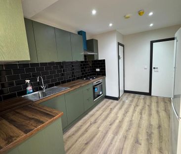 2 bedroom flat to rent - Photo 5