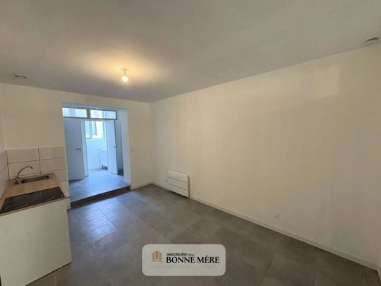 Location Appartement 2 pièces 32m² MARSEILLE 14ème - Photo 1