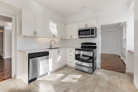 For Lease - 2500 Bathurst Street Unit# 105, Toronto, Ontario - Photo 3