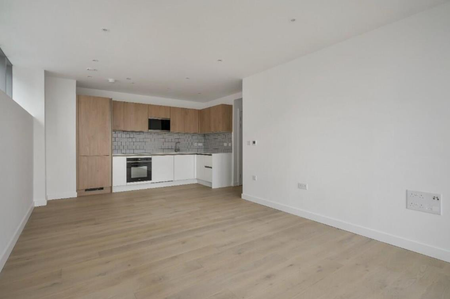 Clarendon Road, WATFORD - Photo 3