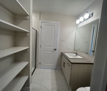 For Lease - 204 Tussock Private, Blossom Park - Airport and Area, O... - Photo 2