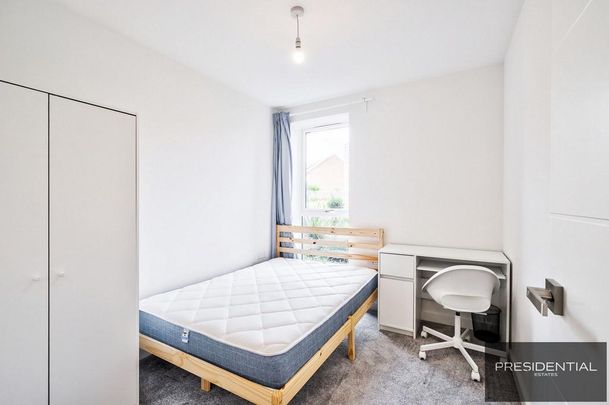 3 bedroom apartment to rent - Photo 1