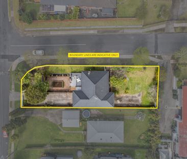 Stylish Family Home in Sought-After New Lynn - Photo 3