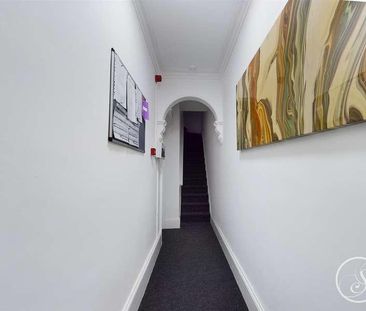 Cross Green Lane, Halton, Leeds, LS15 - Photo 4