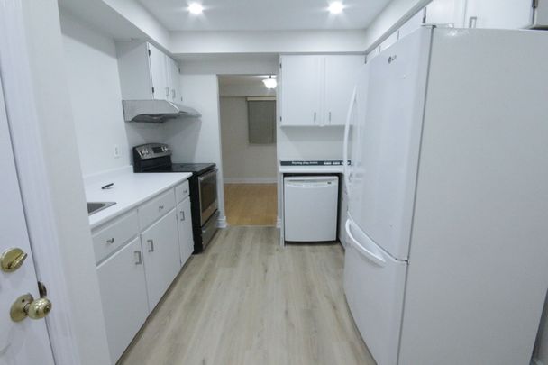 For Lease - 4272 Gayling Gardens, Mississauga, Ontario - Photo 1