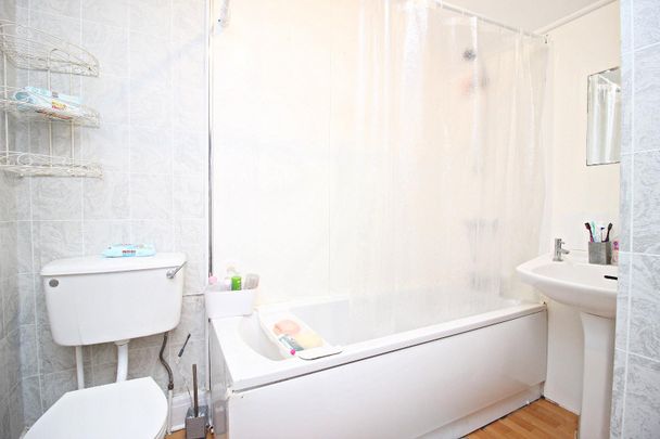 Glenroy Gardens, Chester Le Street - Photo 1