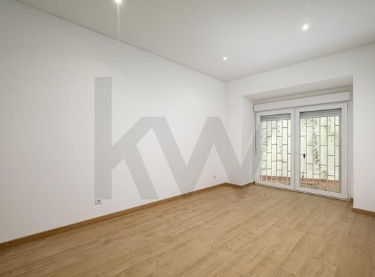 LISBOA, Lisbon - Photo 1