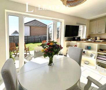 3 bedroom detached house to rent - Photo 4