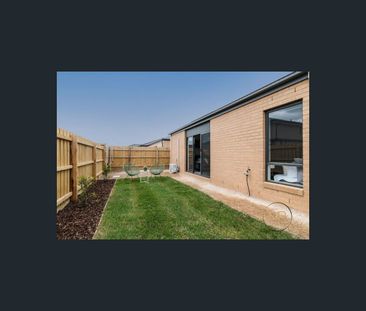 57 Ginger Crescent, Mickleham, Vic 3064 - Photo 5