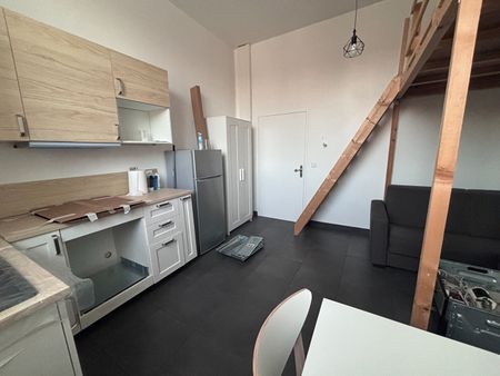 Location appartement 1 pièce, 21.82m², Fontenay-le-Vicomte - Photo 4