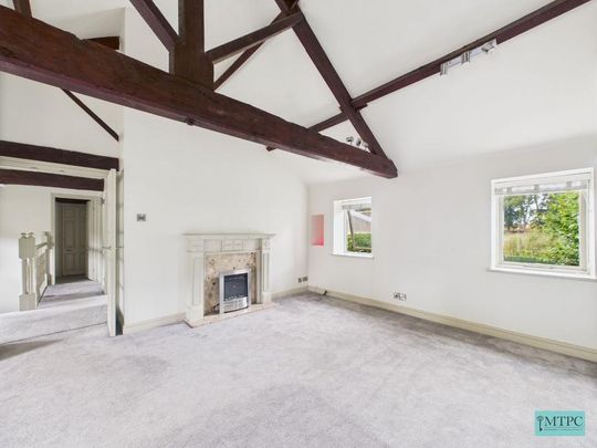 4 bedroom semi-detached house to rent - Photo 1