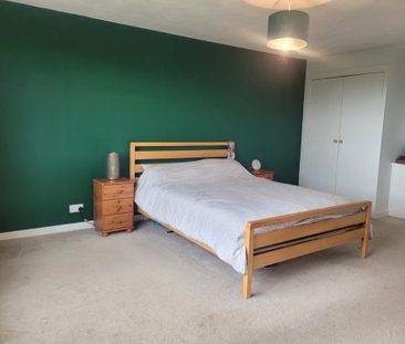 3 bedroom semi-detached house to rent - Photo 5