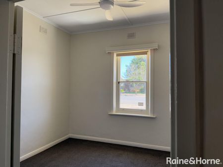 83A Hill Street, Murray Bridge, SA 5253 - Photo 4