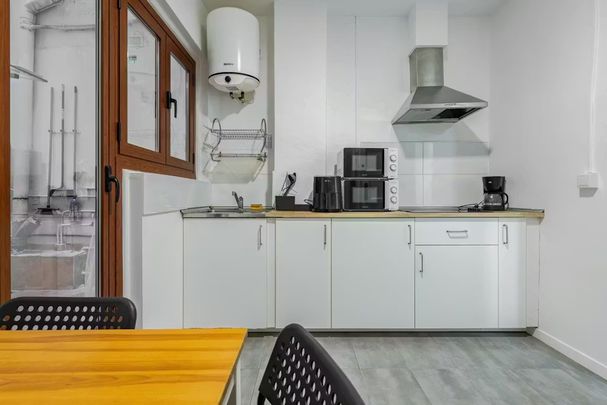 Gran Via Marquès del Túria Gran Via, Valencia, Valencian Community 46005 - Foto 1