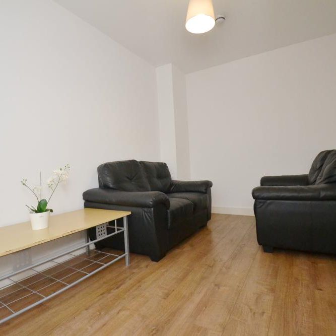 5 bedroom terraced house to rent - Photo 1