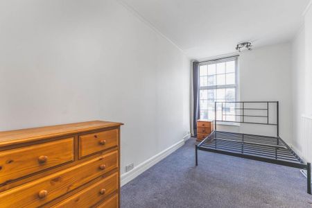 4 bedroom flat to rent - Photo 5