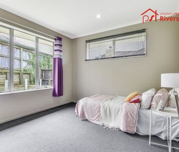 Spacious family home in the heart of Huntington. - Photo 4