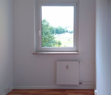 Gemütliche 2-Raum-Wohnung mit Aufzug, Badewanne und Balkon - Photo 3