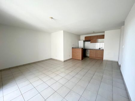 Appartement à louer - Photo 2