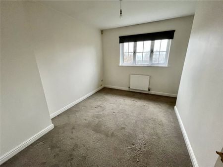 Lumb Lane, Roberttown, Liversedge, WF15 - Photo 4