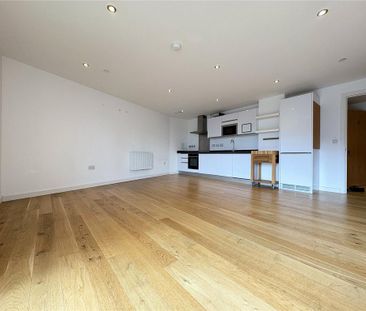 2 bedroom maisonette to rent - Photo 1