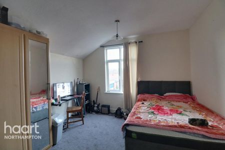 3 bedroom end of terrace house to rent - Photo 5