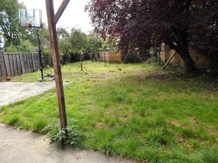 Whitchurch Lane, Edgware, London, HA8 - Photo 2