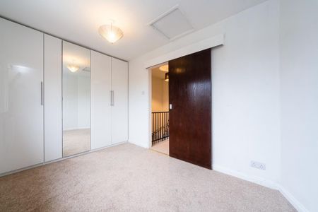 2 bedroom semi-detached house to rent - Photo 4