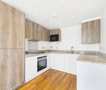 2 bedroom in Wallingford Way, Berkshire - Photo 4