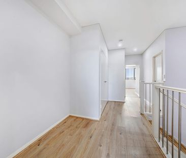 Modern Apartment in the Heart of Quakers Hill - Photo 5