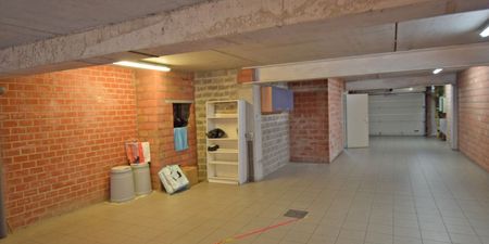 Appartement te huur in Roeselare voor € 745 met 2 slaapkamers - Foto 2