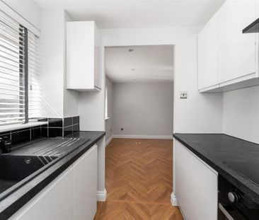Studio to rent - Photo 5