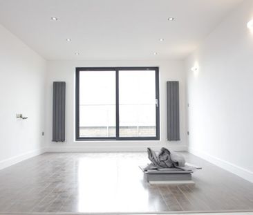 Copperfield Road, Mile End, London E3 - Photo 3