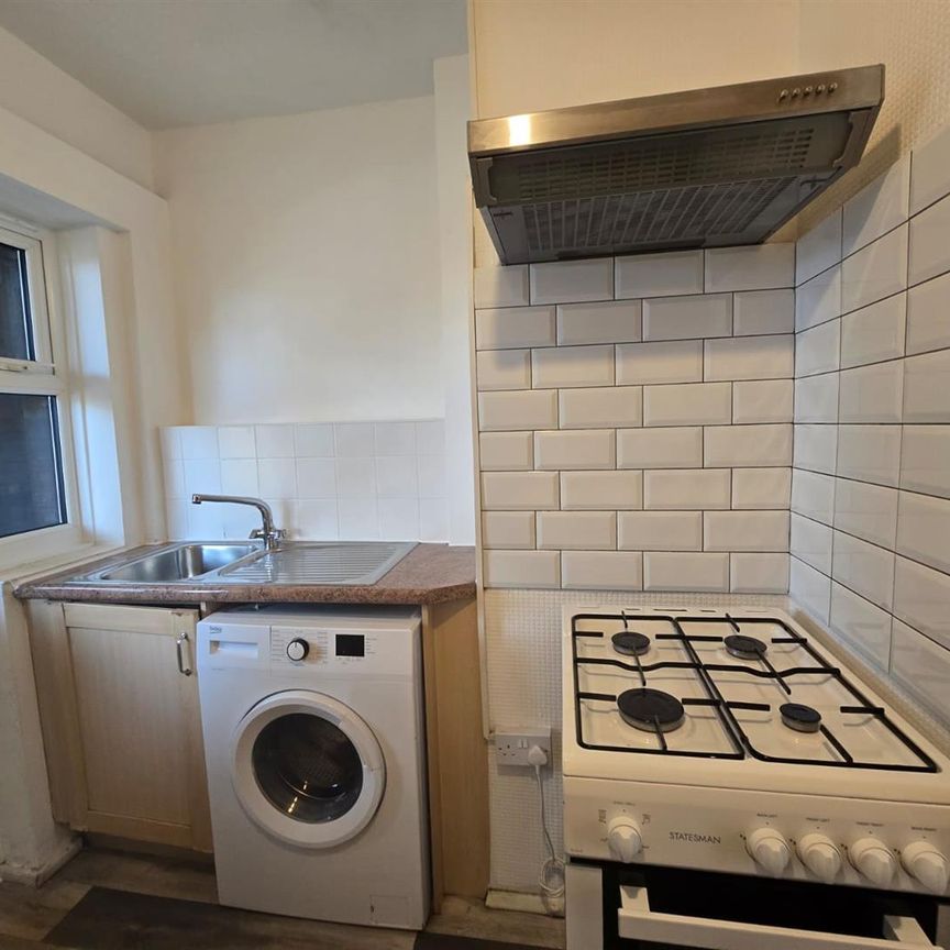 East Vale, The Vale, London W3 - Photo 1