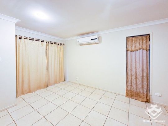 Aircon in every bedroom!! - Photo 1