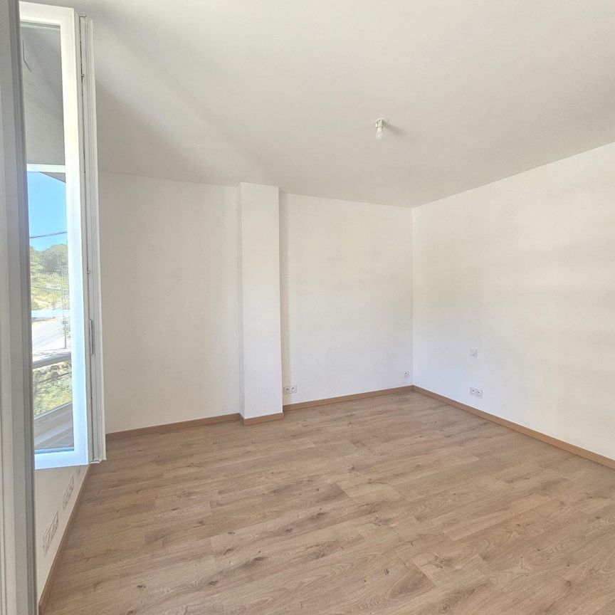 Location Appartement 3 pièces 68m² VOIRON 38500 - Photo 1