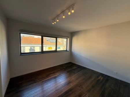 Appartement te huur - Foto 2