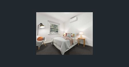 MODERN ART DECO TWO BEDROOM GEM WITH DUAL BALCONIES! - Photo 4