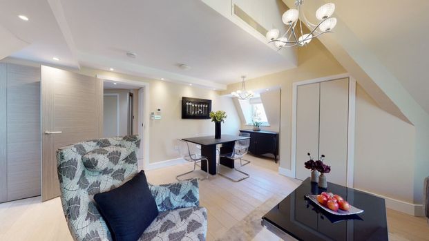 Fitzjohns Avenue, Hampstead, NW3 6PH, London - Photo 1