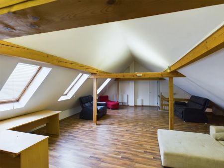 Moderne Traumwohnung in Wolkersdorf - Wohnkomfort auf 150m² mit Einbauküche & Kamin - Photo 2