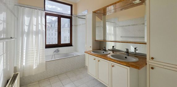 Apartment for rent in SAINT-GILLES - Photo 2