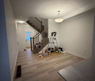 For Lease - 226 Greer Street, Barrie, Ontario - Photo 5