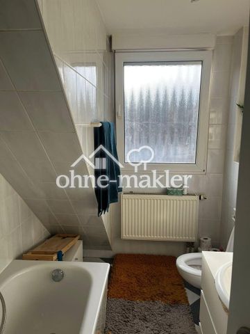 Helle und moderne Maisonettewohnung mit Einbauküche und Tiefgarage - Photo 4