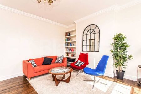 Located in one of WC1X prime garden squares close to Bloomsbury - Photo 2