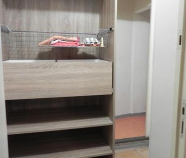 Location Appartement 1 pièce 14m² MILLAU 12100 - Photo 5