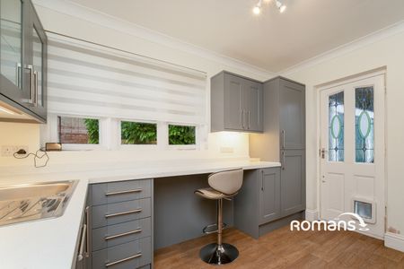 2 bedroom apartment to rent - Photo 5