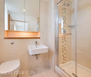 Bromyard Avenue - Photo 5