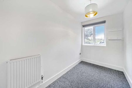 Connell Court, Myers Lane, London, Greater London, SE14 - Photo 5