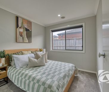 STYLISH FAMILY LIVING - Photo 6