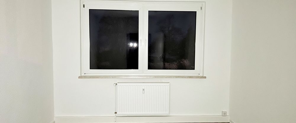 Refurbished family apartment ready for immediate occupancy! - Photo 1